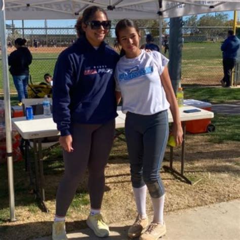 Anais Perez S Softball Recruiting Profile