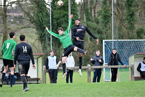 Montceau Sport Foot District Combien De Mont Es Et Descentes