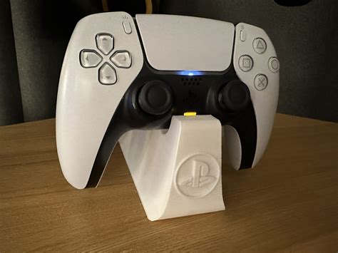 STL Datei Solider Ständer für zwei ps5 Controller Vorlage für 3D