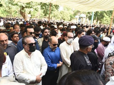 Pakistani Comedian Umer Sharif Laid To Rest At Shrine Of Abdullah Shah