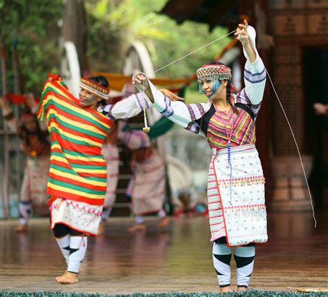 ゆんフリー写真素材集 No 21887 九族文化村 民族舞踊 [台湾 日月潭]