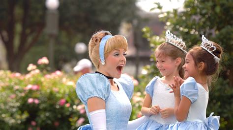 Why You Should Take The Kids To Disney World When They Are Still Kids