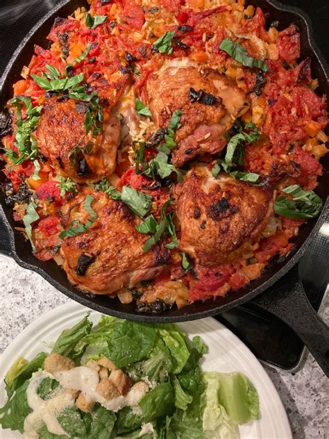 One Pan Tomato Basil Chicken And Rice Skinny Daily Recipes