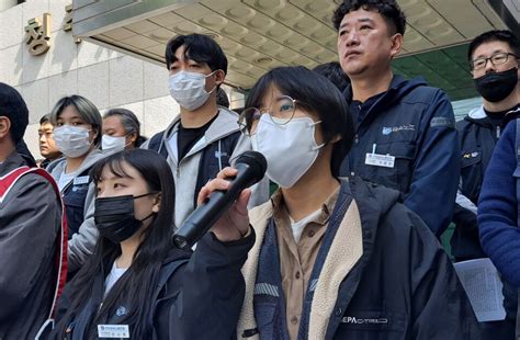 인사권을 가진 관리자가 어용노조 위원장노조가입 자격없는 자가 설립한 노동조합은 가짜