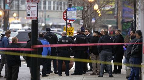 5 Killed Including Pregnant Woman In Separate Shootings In Chicagos