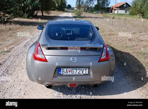 Nissan 370z 2009 Gray Metallic Two Doors 2d Japan Popular