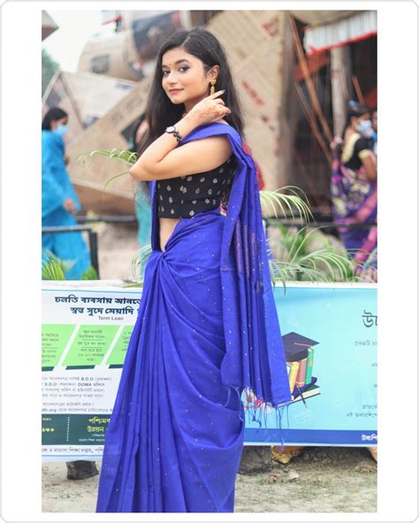 Blue Sequence Box Pallu Handloom Saree By Raju Sarkar