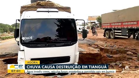 Chuva Torrencial Alaga Avenidas Invade Casas E Ve Culos S O