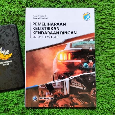 Jual Original Buku Pemeliharaan Kelistrikan Kendaraan Ringan Kelas 12