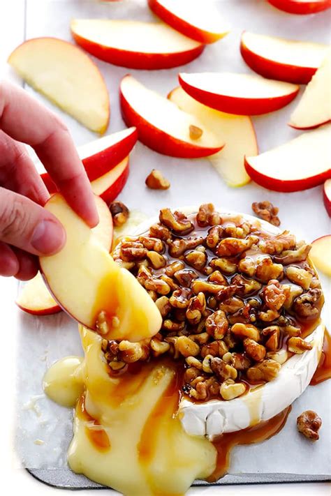 Minute Caramel Apple Baked Brie Gimme Some Oven