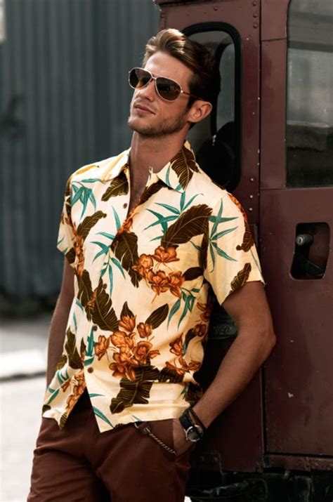 Arriba 86 Imagen Male Hawaiian Outfit Abzlocal Mx