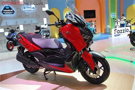 Berdekatan Dengan Yamaha Xmax Connected Skutik Yang Bikin