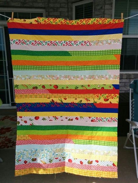 Jelly Roll Race Quilt 1 Quilts Quilting Projects Jelly Roll Race