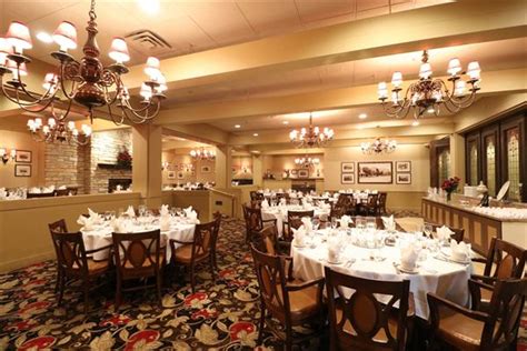 Hotel Mead & Conference Center - Wisconsin Rapids, WI - Wedding Venue