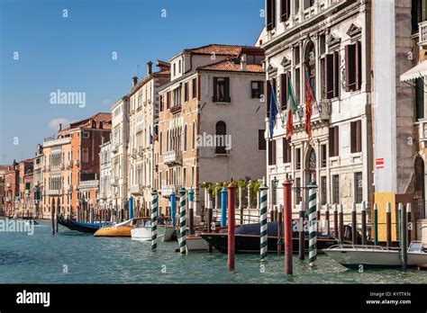 Wasserweg In Venedig Stockfotos Und Bilder Kaufen Alamy