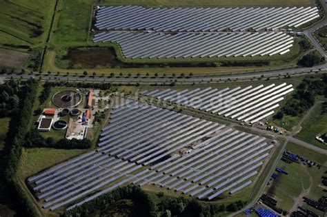 Boizenburg Aus Der Vogelperspektive Solarfeld Solarpark Bzw