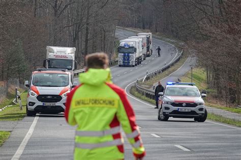 Frontalcrash T Dlicher Unfall Auf Der B Radio Dresden