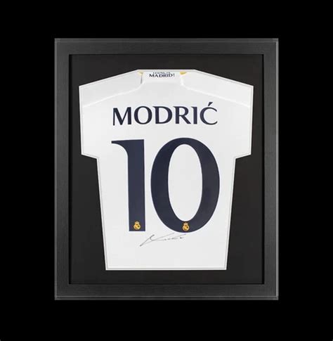 Maillot Real Madrid Sign Par Luka Modric Et Encadr Lcs