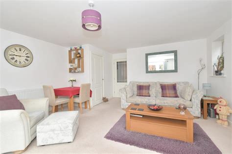 Brushwood Grove Emsworth Hampshire Bed Detached House