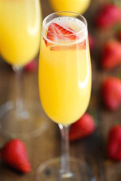 Strawberry Pineapple Mimosas Receta Receta De Mimosa Recetas De