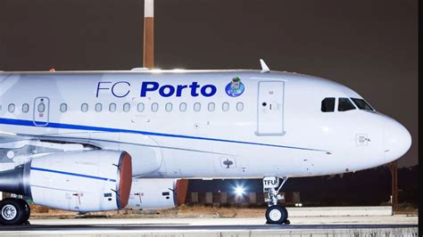 Fc Porto Viaja Para Os Açores Em Avião Personalizado Fc Porto