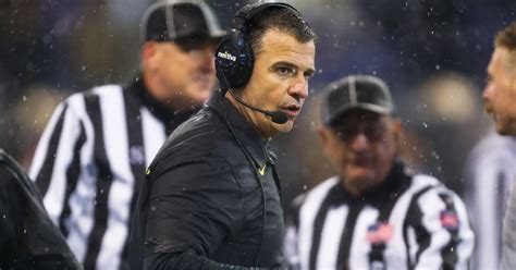 "I think it's a compliment"; Mario Cristobal addresses coaching ...