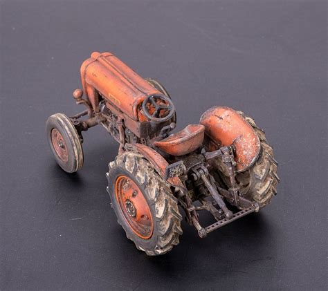 Scale Model Tractor Kits - Sia Hobbies