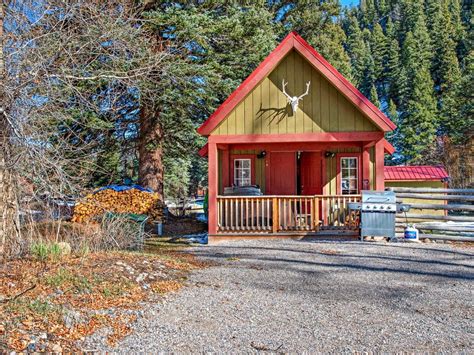 Riverfront Cabins in Colorado | Vacasa