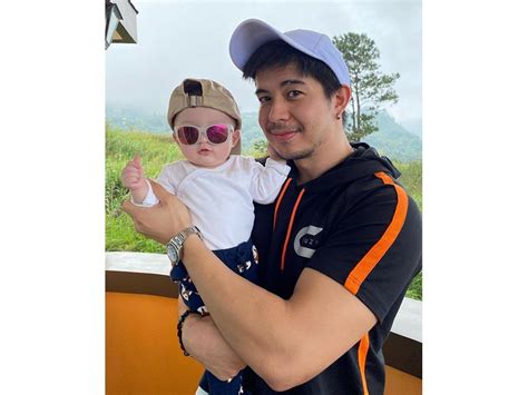 In Photos Rodjun Cruz And Dianne Medina Take Baby Joaquin To Baguio