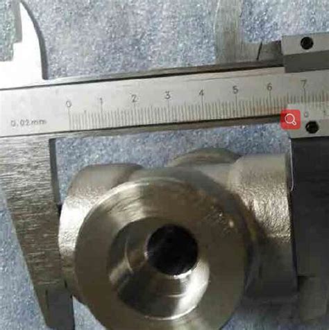 Pipe Fittings Alloy Steel Forged Fitting Threaded And Socket Welding