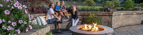 Outdoor Fireplaces, Outdoor Fire Pits & Grill Islands | Unilock