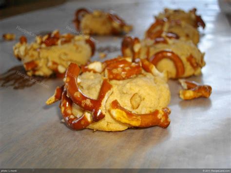 Peanut Butter Pretzel Cookies Recipe