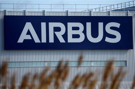 Airbus Azerbaijan Airlines Commande 12 Appareils De La Famille