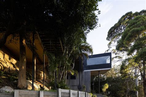 A Treehouse Extension Elevates an Existing Sydney Home - PLAIN Magazine