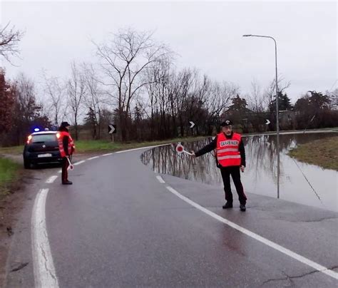 Reggio Emilia Traffico Chiuso Per L Esondazione Del Canale A Codemondo