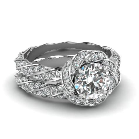 Flower Halo Round Cut Diamond Wedding Ring Set In White Gold