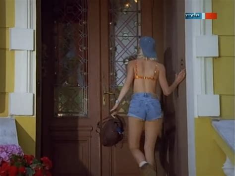 Naked Eva Habermann in Hochwürdens Ärger mit dem Paradies