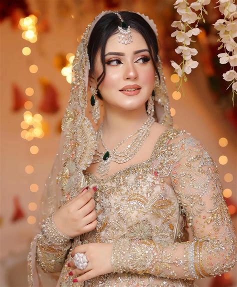 Brides With Jewelry In 2024 Pakistani Bridal Makeup Bridal Makeup