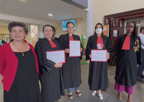 St Pierre Les greffiers en grève d audience pour rompre un silence