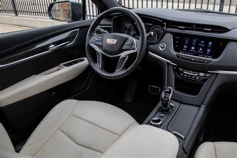 2020 Cadillac XT5 Sport Review: Not Really Sporty, but That’s OK | Cars.com