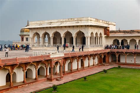 Agra Fort Timings Entry Fee Location History Images Full Details