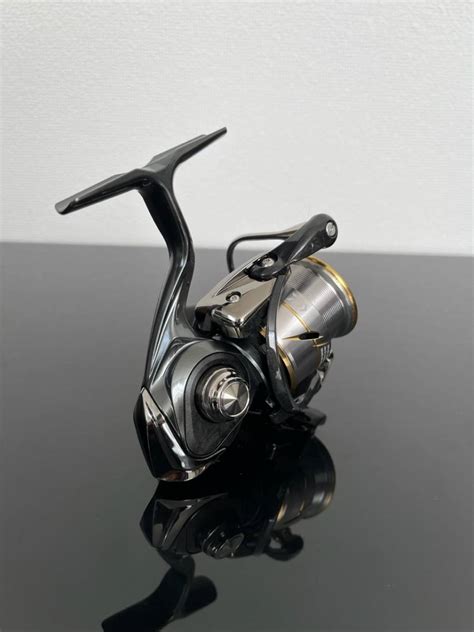 Daiwa ダイワ 20 LUVIAS ルビアス FC LT 2000S ダイワ 売買されたオークション情報yahooの商品情報を