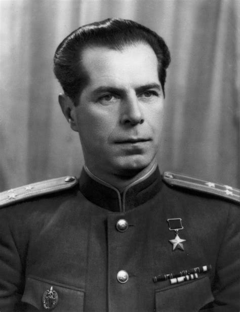Герой Советского Союза Медведев Дмитрий Николаевич :: Фотодокументы ...