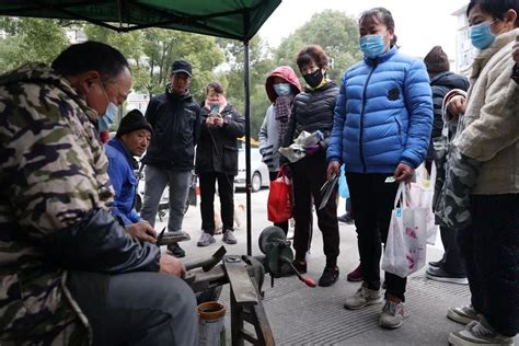 社区基金会社区便民服务商业集市，宝山这场公益市集让爱延续上海宝山新民网