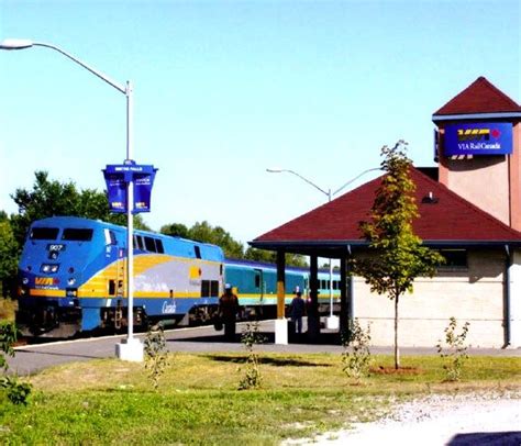 Smith Falls Ontario Canada Via Cnr Railway Station Picture 1999