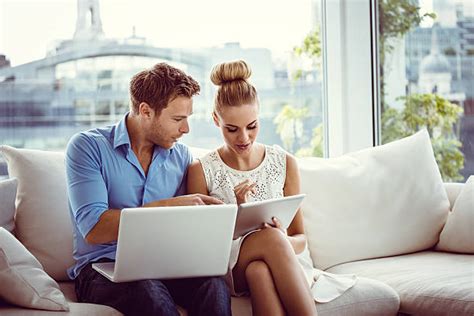 Upper Class Women Banque D Images Et Photos Libres De Droit Istock