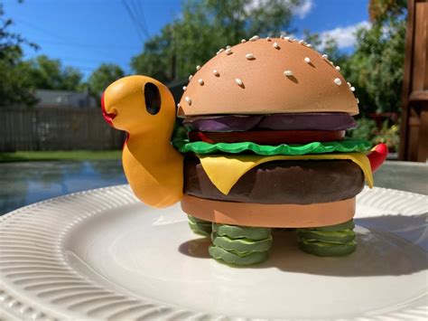 Turtle Burger :) | Domestika