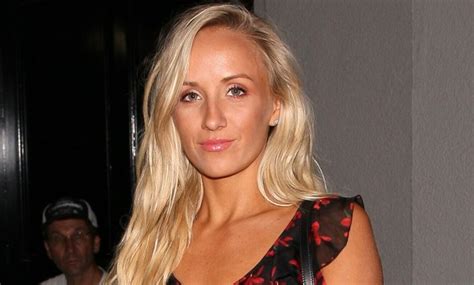 Nastia Liukin Deletes Bikini Selfies In Hawaii Due To Backlash Amid