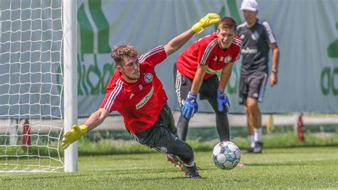 Artur Boruc Nie Zagra W Meczu Legia Warszawa Leicester City Cezary