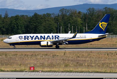 EI EMB Ryanair Boeing 737 8AS WL Photo By Yardel Koschek ID 980910